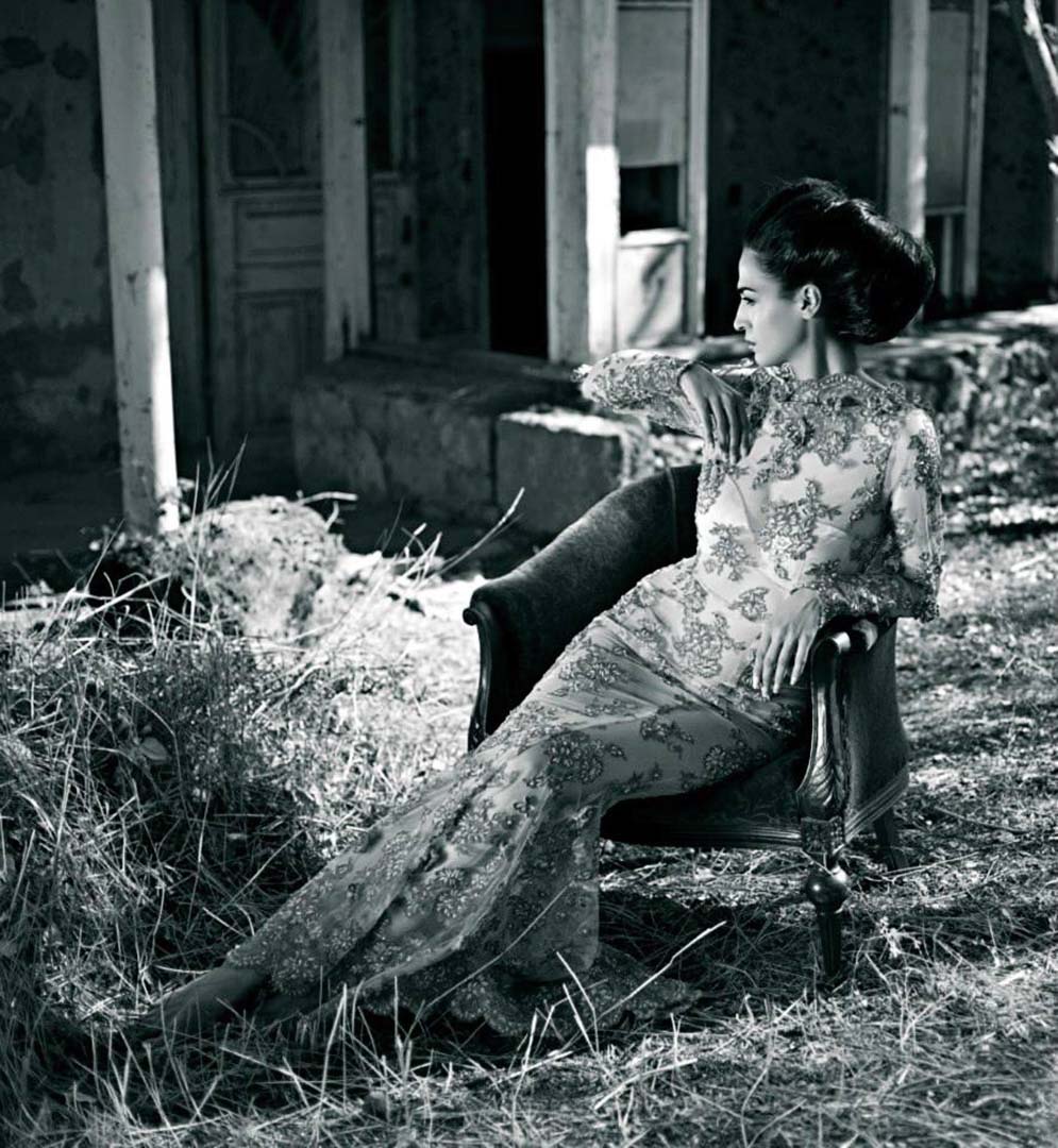 Լուսանկարիչ-Գագիկ Հարությունյան,<br>Մոդել-Լիլիթ Մարտիրոսյան,<br>Դիզայներ-Վահան Խաչատրյան,<br>Հայաստան Երևան<br>2014