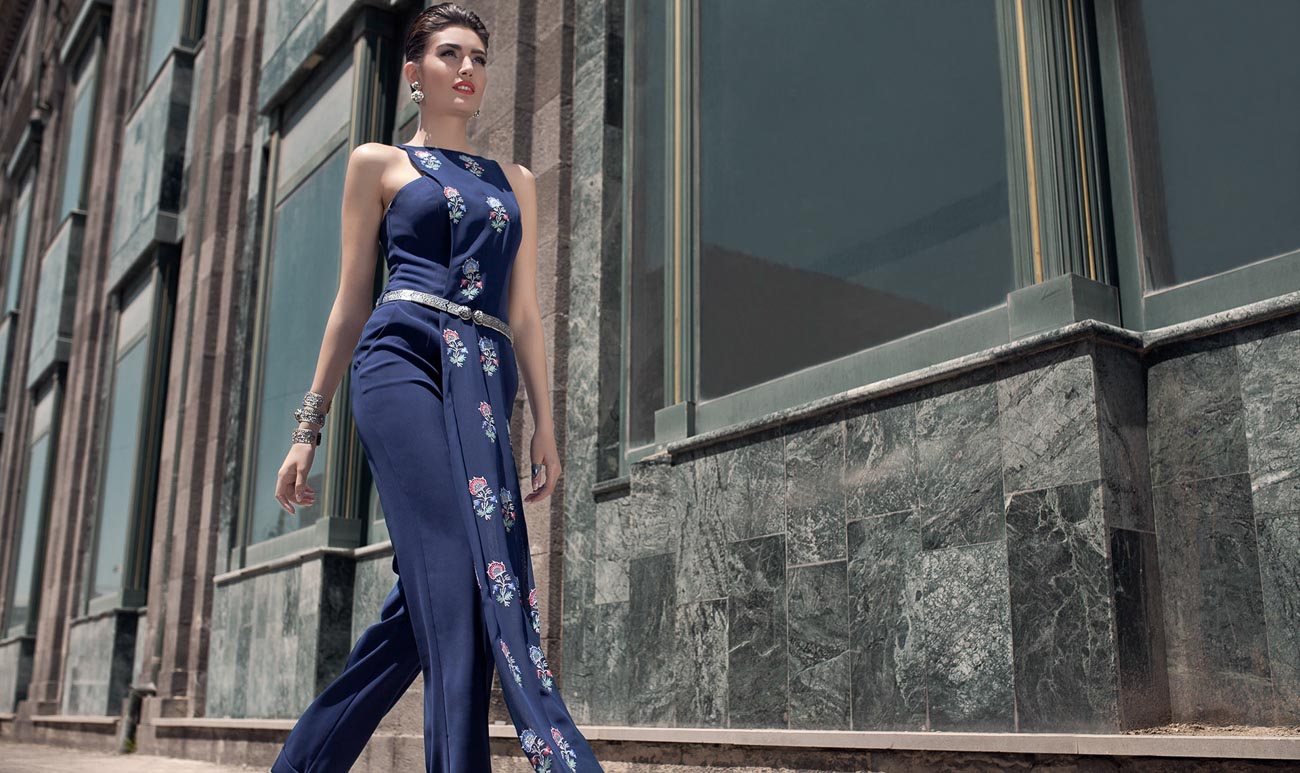 Լուսանկարիչ-Գագիկ Հարությունյան,<br>Մոդել-Աննա Գրիգորյան,<br>Դիզայներ-Արամ Նիկոլյան,<br>Հայաստան Երևան<br>2015