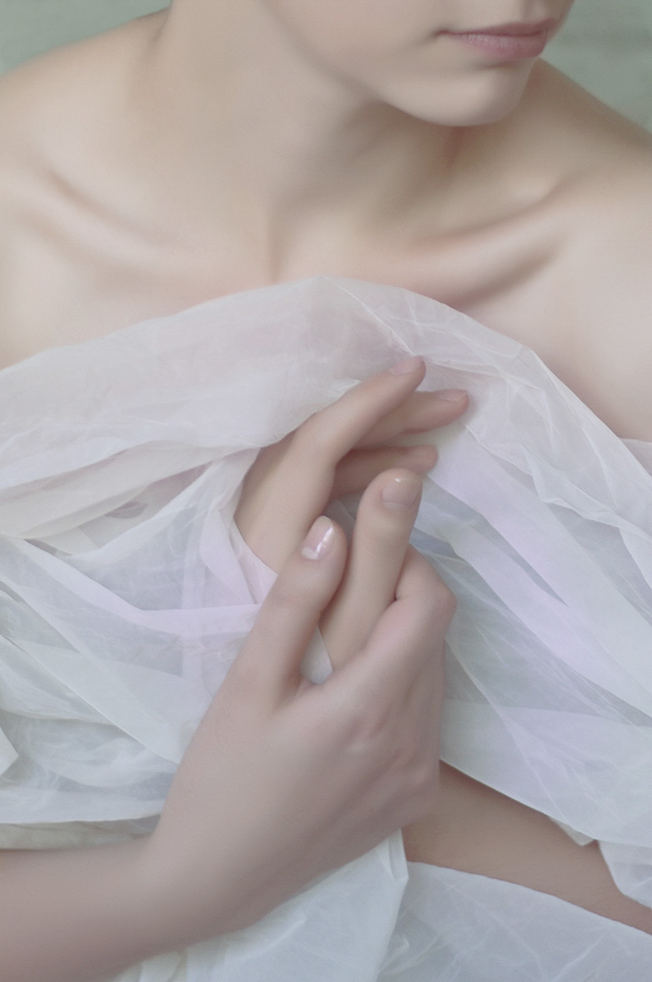 Photographer-Gagik Harutyunyan,<br>Hands-Ruzan Apresyan, Armenia Yerevan<br>2013