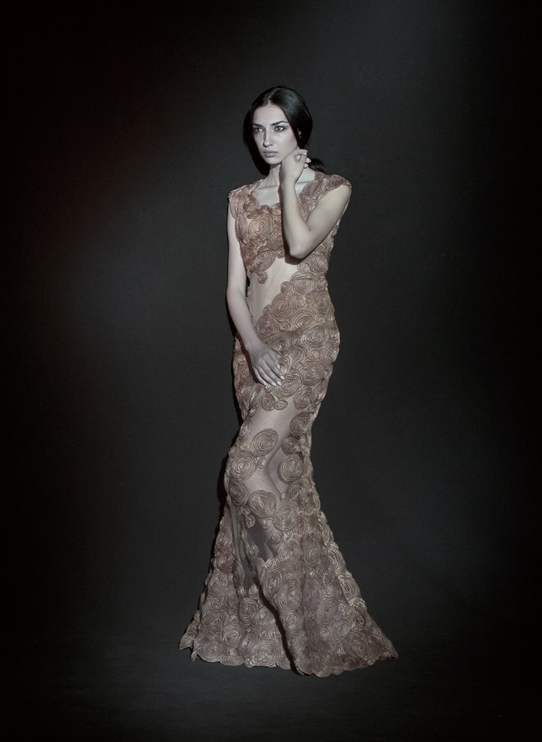 Լուսանկարիչ-Գագիկ Հարությունյան,<br>Մոդել-Մարիա Թումանյան,<br>Դիզայներ-Գևորգ Շադոյան,<br>Հայաստան Երևան<br>2014